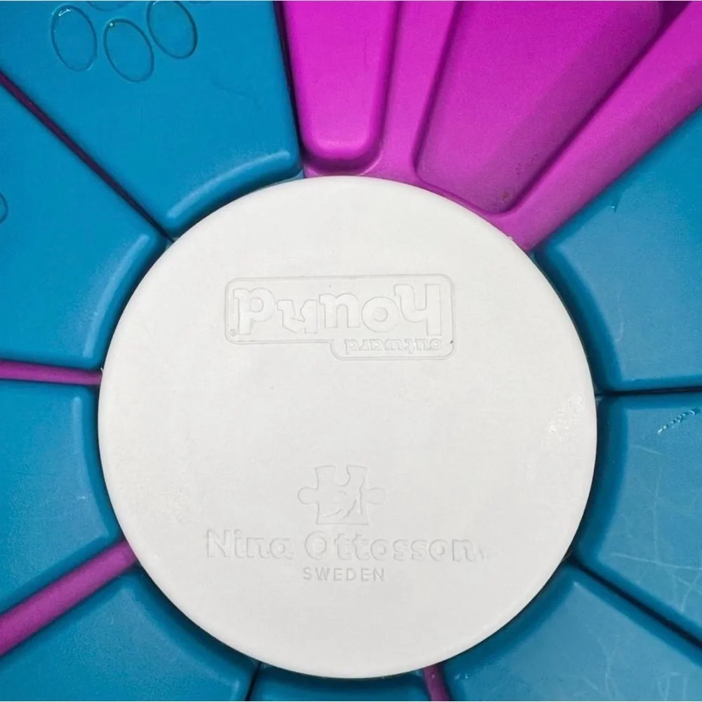 Dog Puzzle Toy Slow Feeder - Blue & Purple